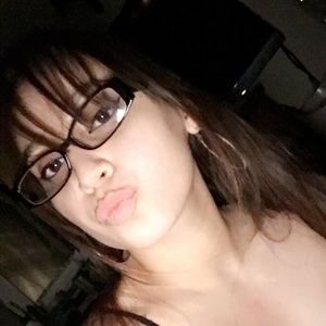 Meet your Posher, Marissa